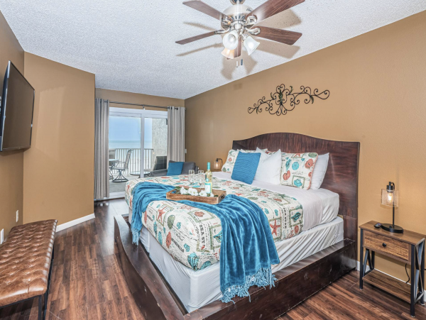 Clearwater Luxury Beachfront Vacation Condo Pool Views