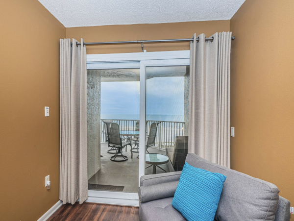 Clearwater Luxury Beachfront Vacation Condo Pool Views