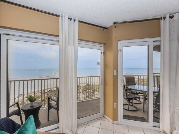 Clearwater Luxury Beachfront Vacation Condo Pool Views