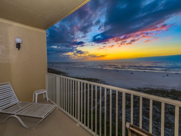 Clearwater Luxury Beachfront Vacation Condo Pool Views