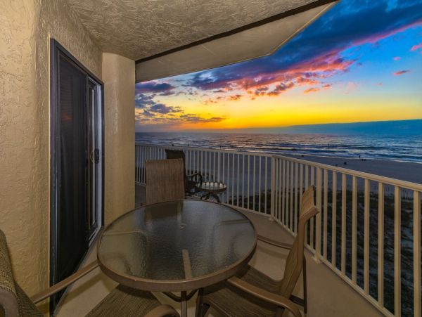 Clearwater Luxury Beachfront Vacation Condo Pool Views