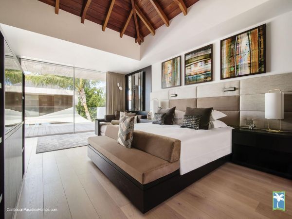 St. Barts Home 958043