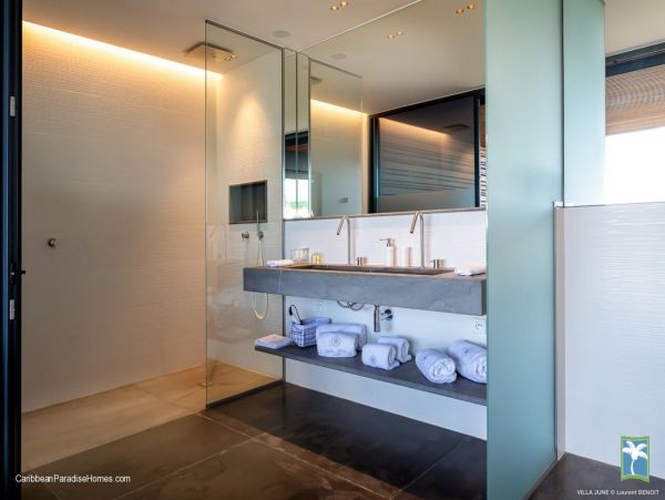 St. Barts Home 958061