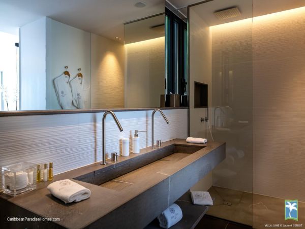 St. Barts Home 958061