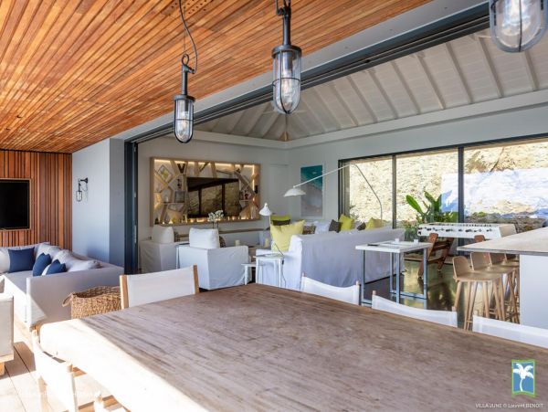 St. Barts Home 958061