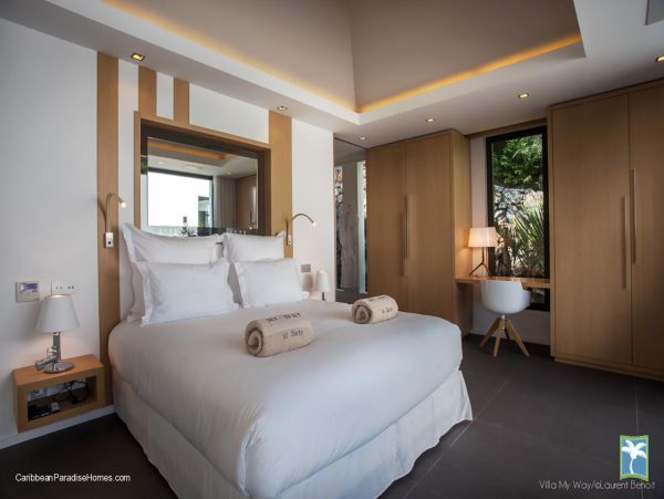 St. Barts Home 958070