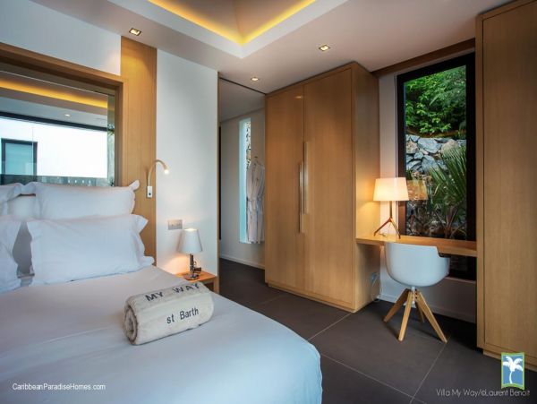 St. Barts Home 958070