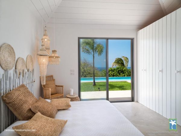 St. Barts Home 958071