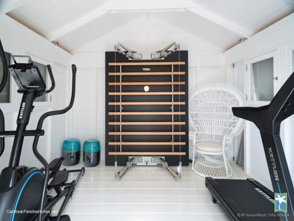 St. Barts Home 958071
