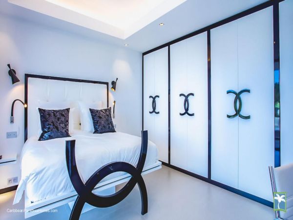 St. Barts Home 958072