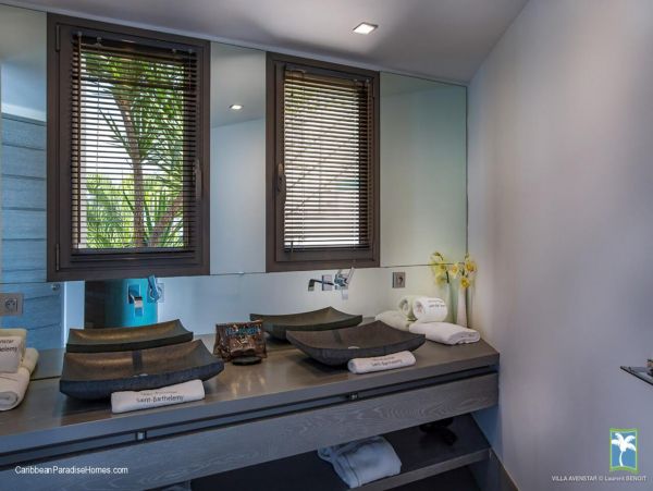 St. Barts Home 958087