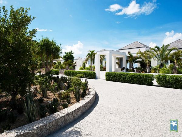St. Barts Home 958091