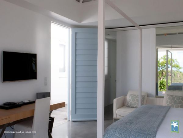 St. Barts Home 958091