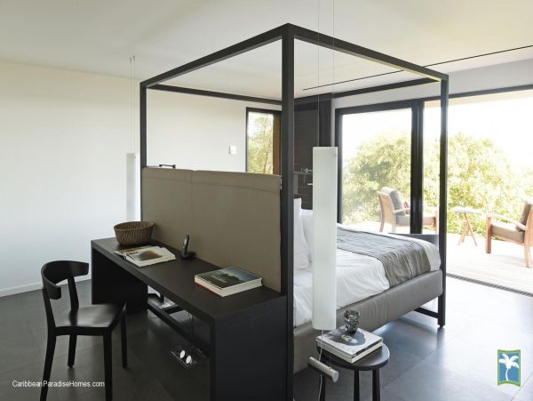 St. Barts Home 958096