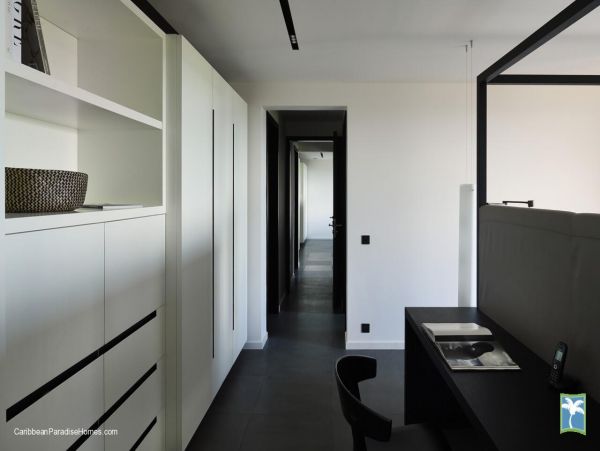 St. Barts Home 958096