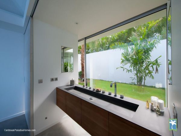 St. Barts Home 958103