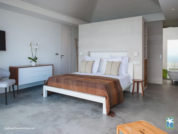 St. Barts Home 958103
