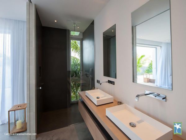 St. Barts Home 958103