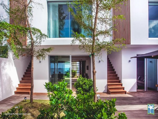 St. Barts Home 958104