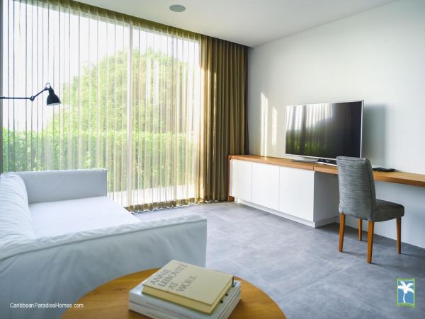 St. Barts Home 958109