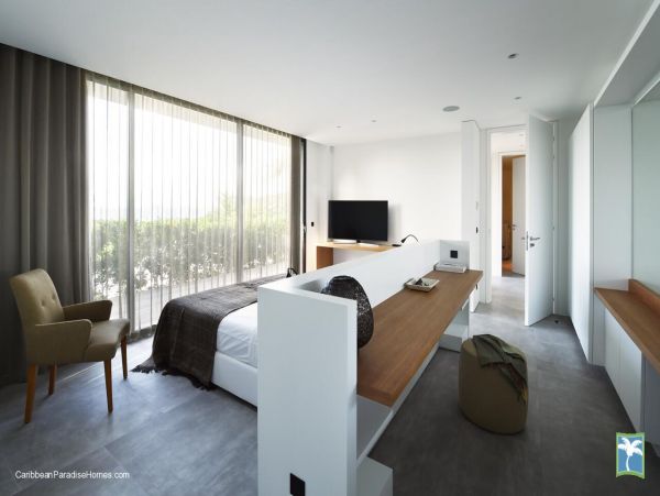 St. Barts Home 958109