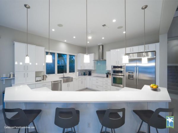 Cayman Islands Home 958113