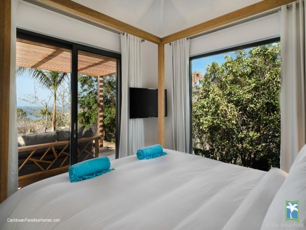 St. Barts Home 958116