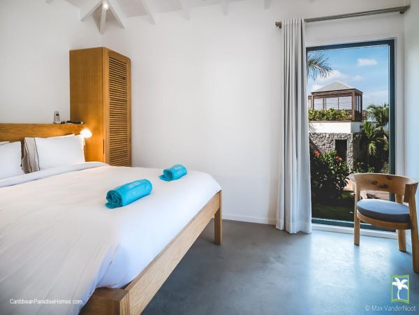 St. Barts Home 958116