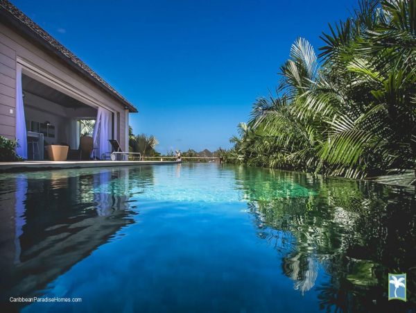 St. Barts Home 958125