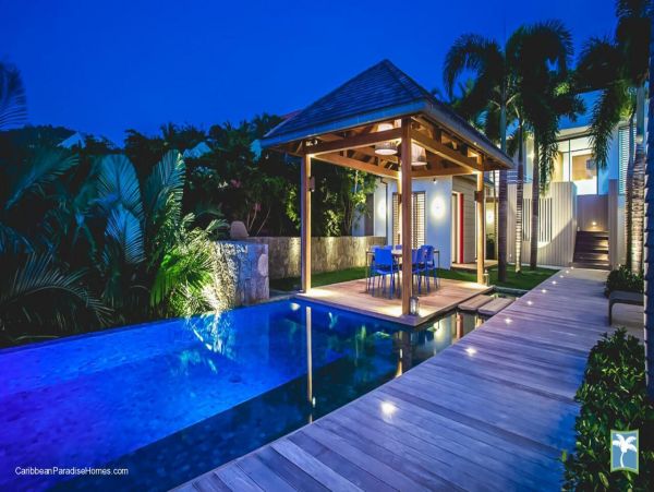 St. Barts Home 958125
