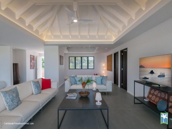 St. Barts Home 958126