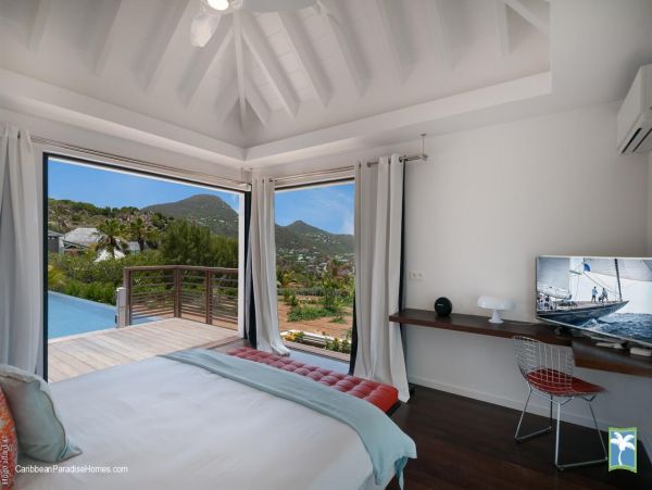 St. Barts Home 958126
