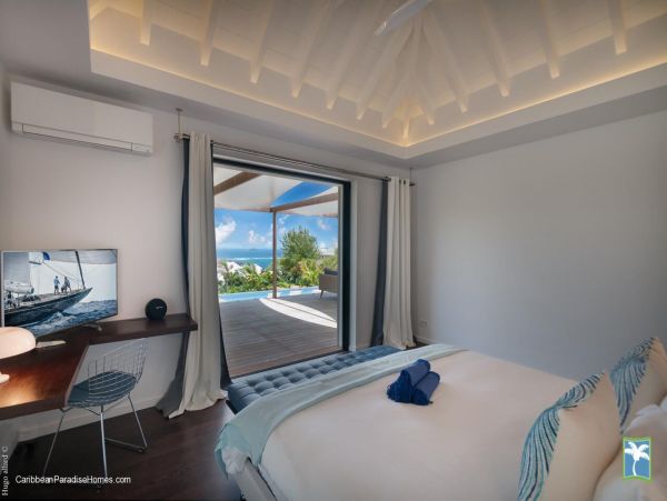St. Barts Home 958126