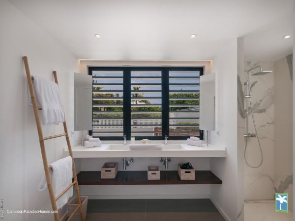 St. Barts Home 958126