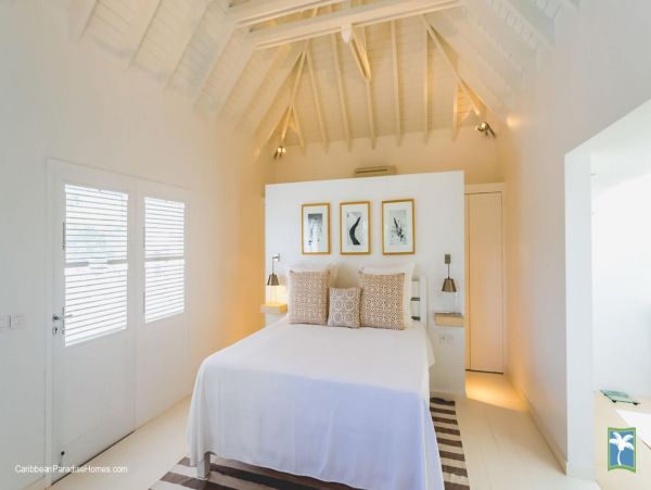 St. Barts Home 958176