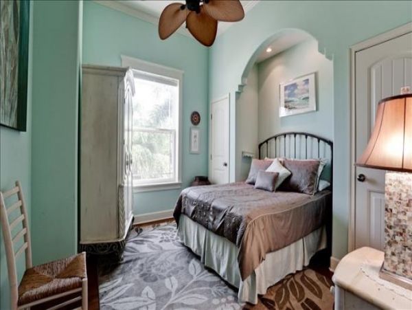 Three Bedroom Home with Private Pool on Anna Maria
