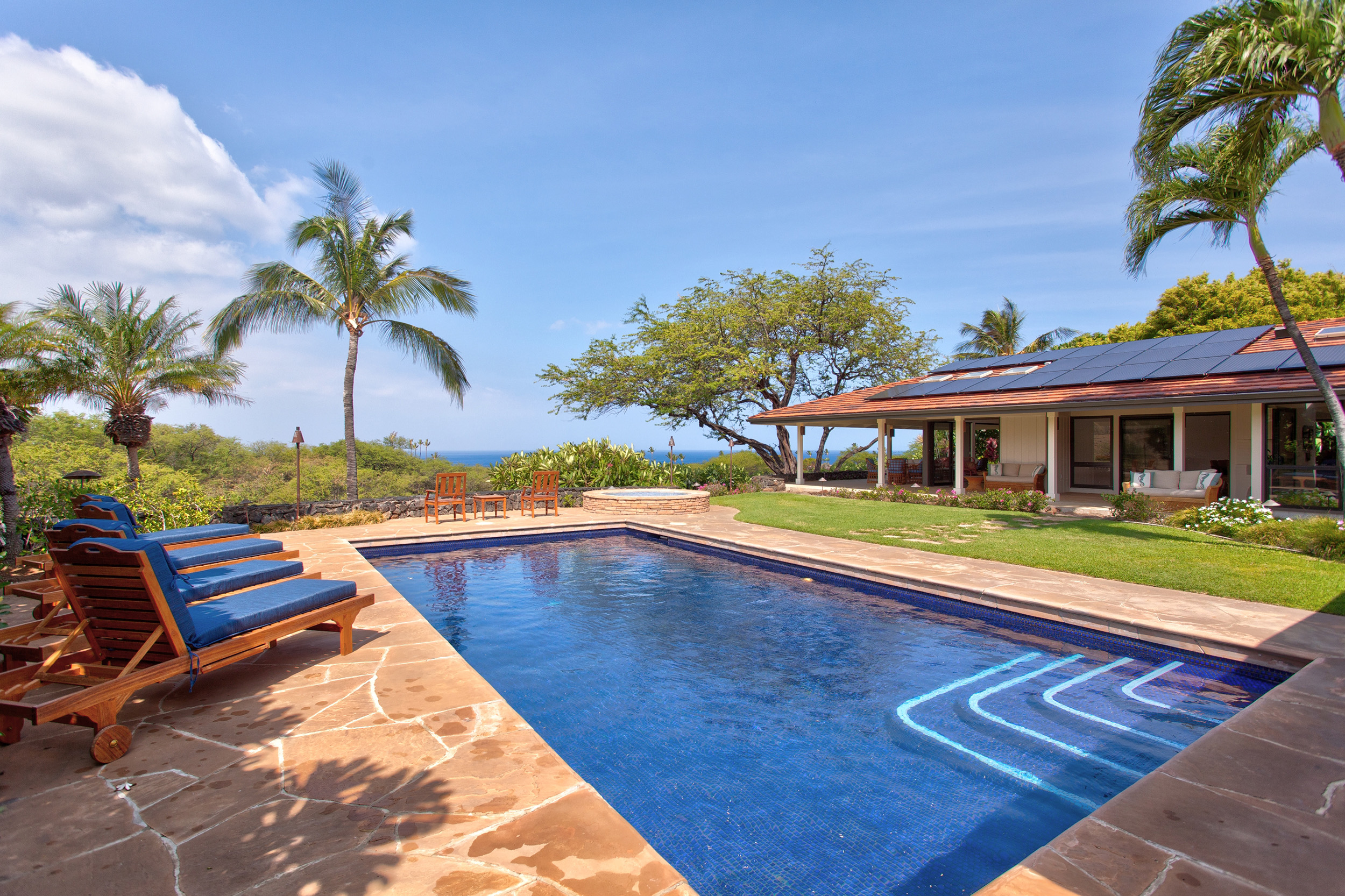 Charming 4 Bedroom Pool Vacation Rental with Ocean Views
