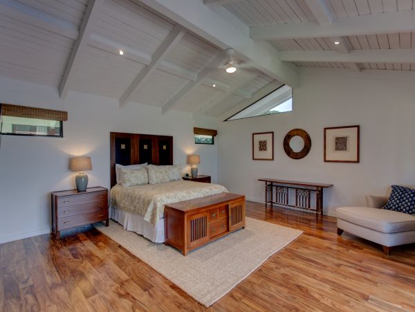 Charming 4 Bedroom Pool Vacation Rental with Ocean Views