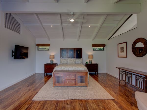 Charming 4 Bedroom Pool Vacation Rental with Ocean Views