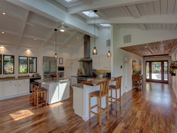 Charming 4 Bedroom Pool Vacation Rental with Ocean Views