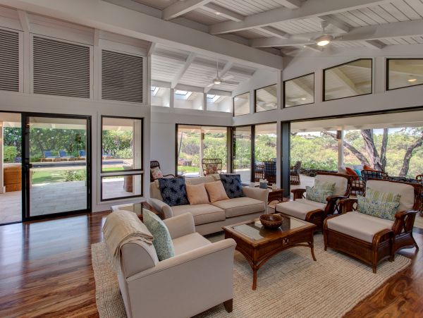 Charming 4 Bedroom Pool Vacation Rental with Ocean Views