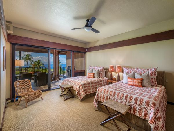 Waimea Luxury Two Bedroom Pool & Spa Home