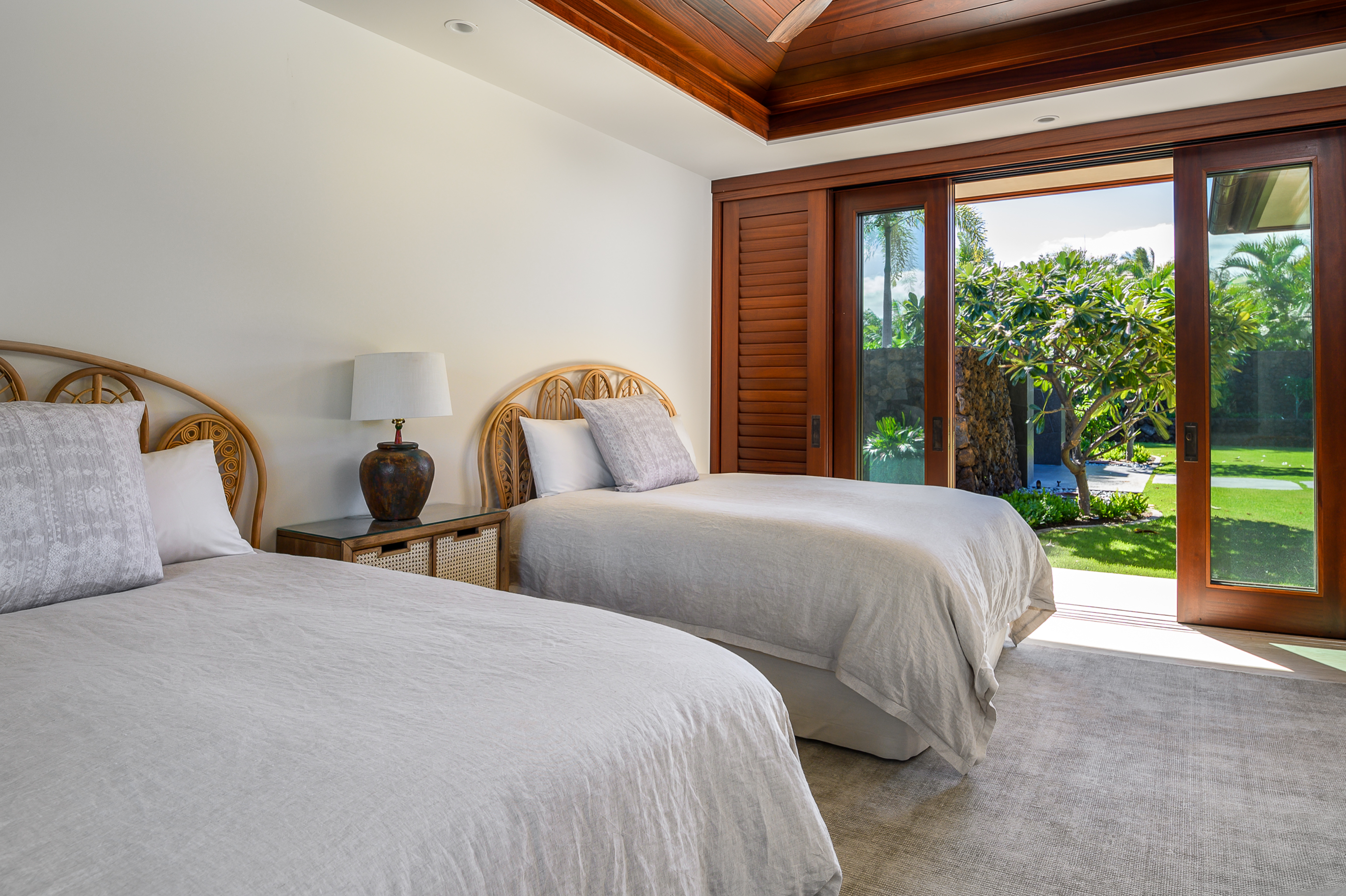 Oceanfront Luxury 5 Bedroom Vacation Rental Private Pool