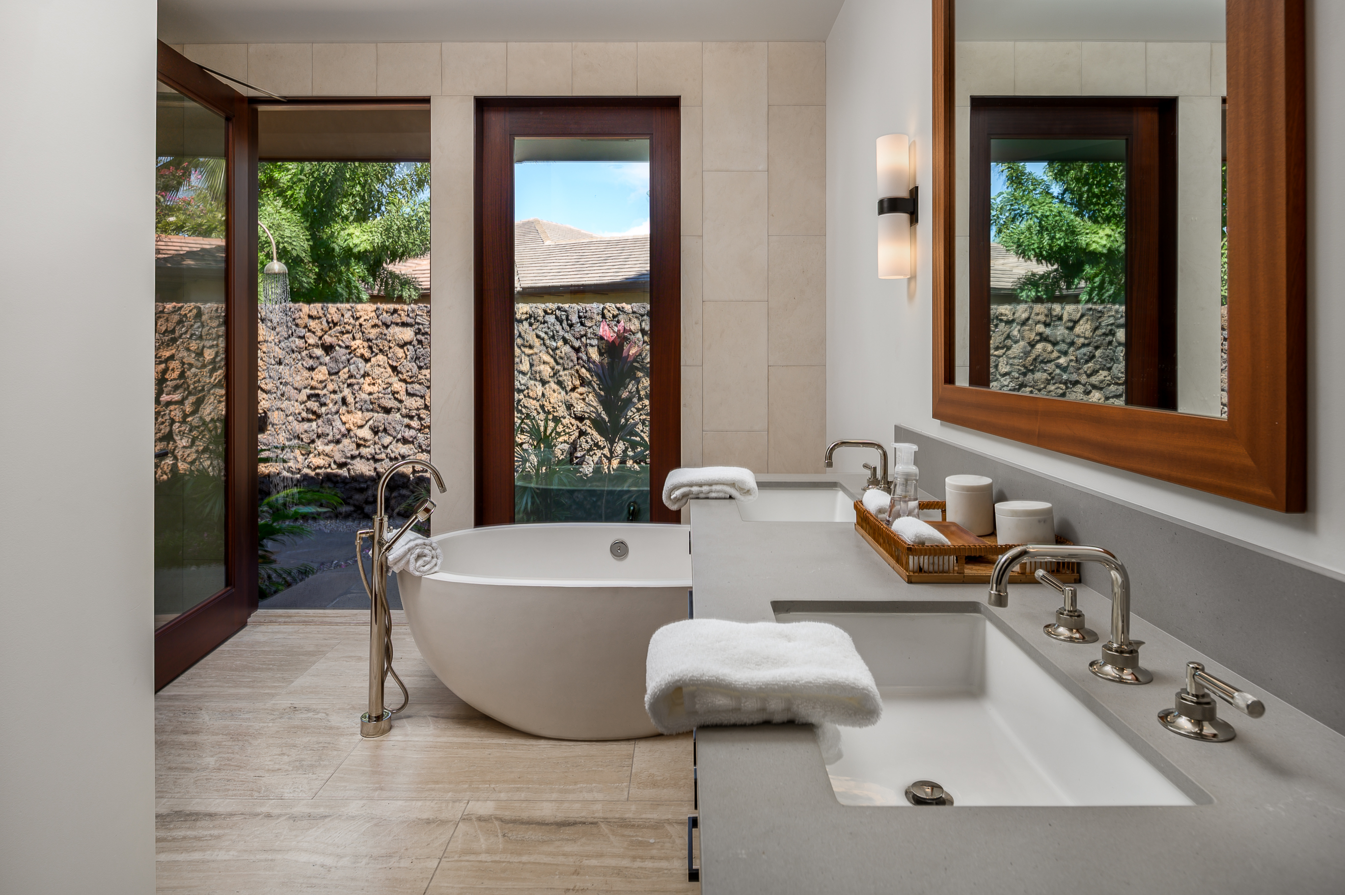 Oceanfront Luxury 5 Bedroom Vacation Rental Private Pool