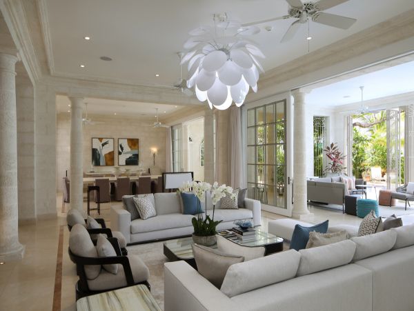 Luxury 9 Bedroom Vacation Villa with Amazing Amenities