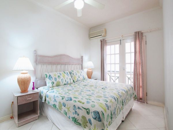 Barbados Condo 958264