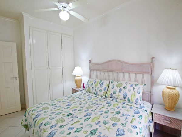 Barbados Condo 958264