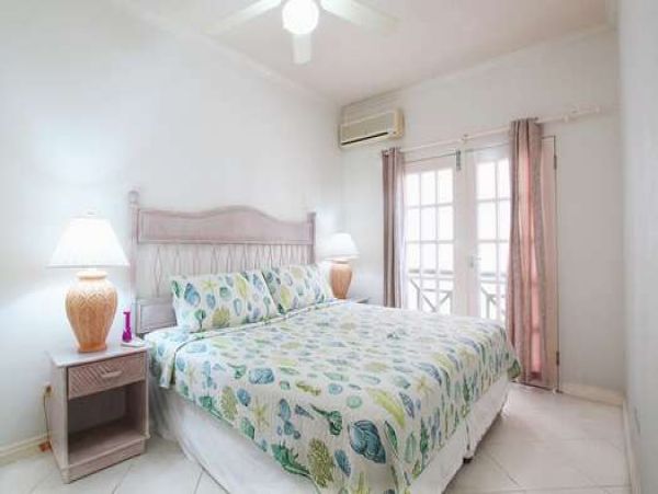 Barbados Condo 958264