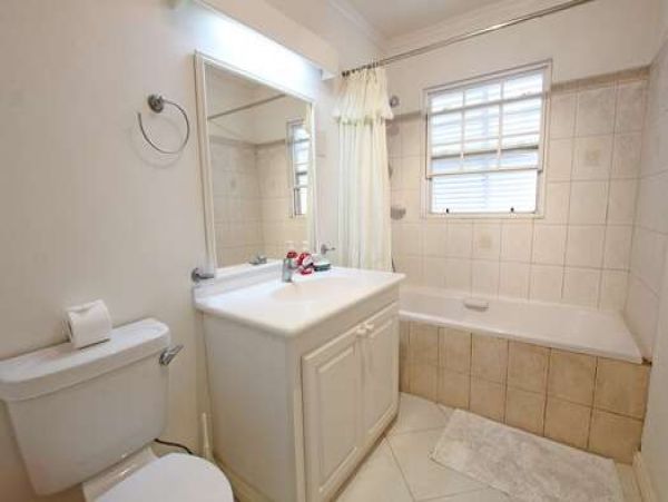 Barbados Condo 958264