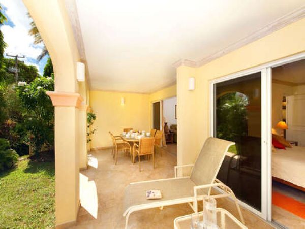 Barbados Condo 958266